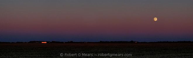 prairie sky - view east with full moon - 07SE25