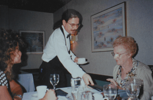 waiter 1